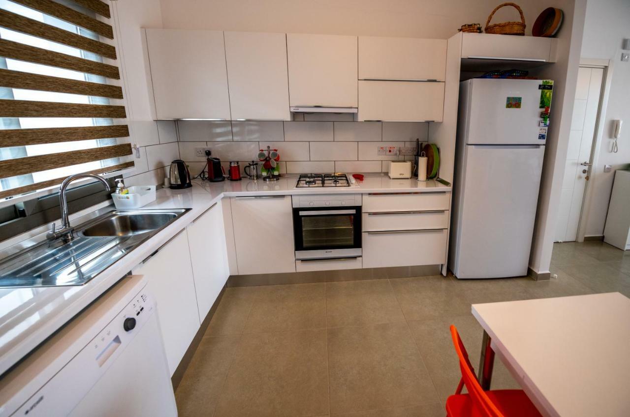 Milos Park Home - Alsancak Karavas  Extérieur photo